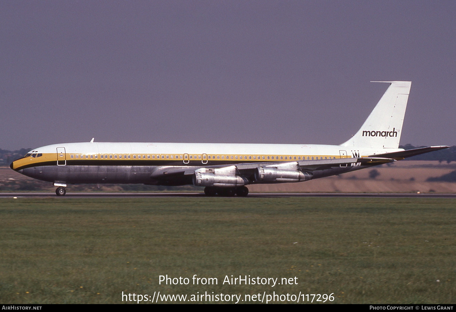 Aircraft Photo of G-AXRS | Boeing 707-355C | Monarch Airlines | AirHistory.net #117296