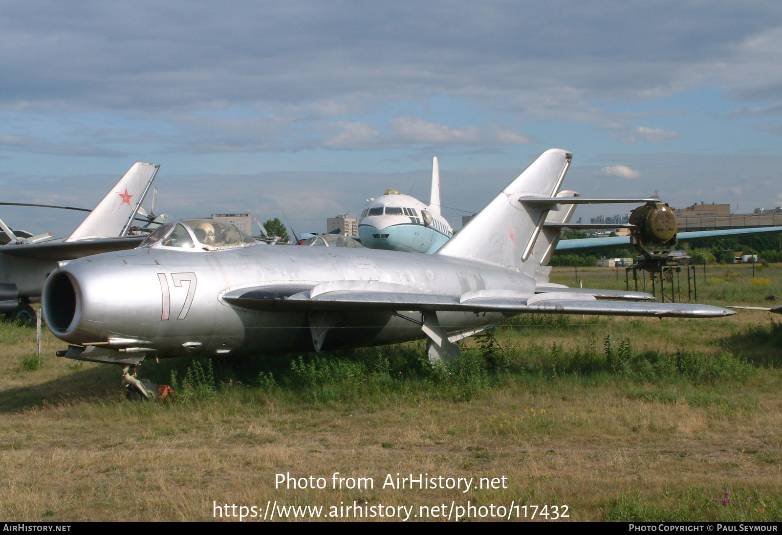 Aircraft Photo of 17 red | Mikoyan-Gurevich MiG-17 | AirHistory.net #117432