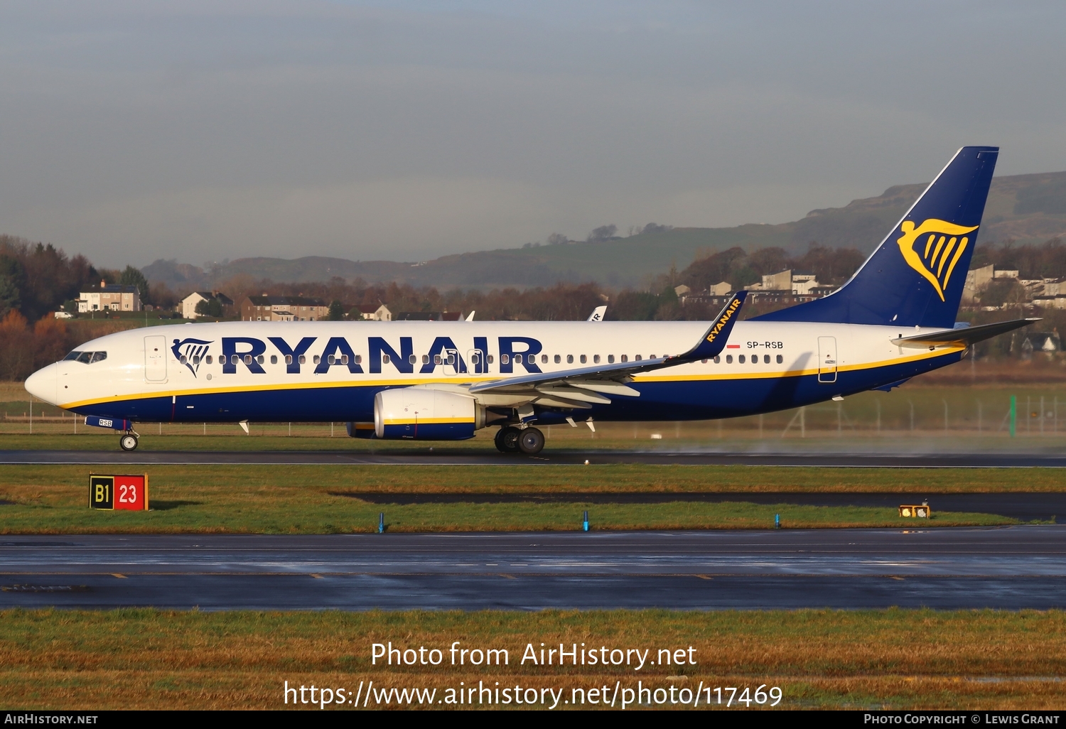 Aircraft Photo of SP-RSB | Boeing 737-800 | Ryanair | AirHistory.net #117469