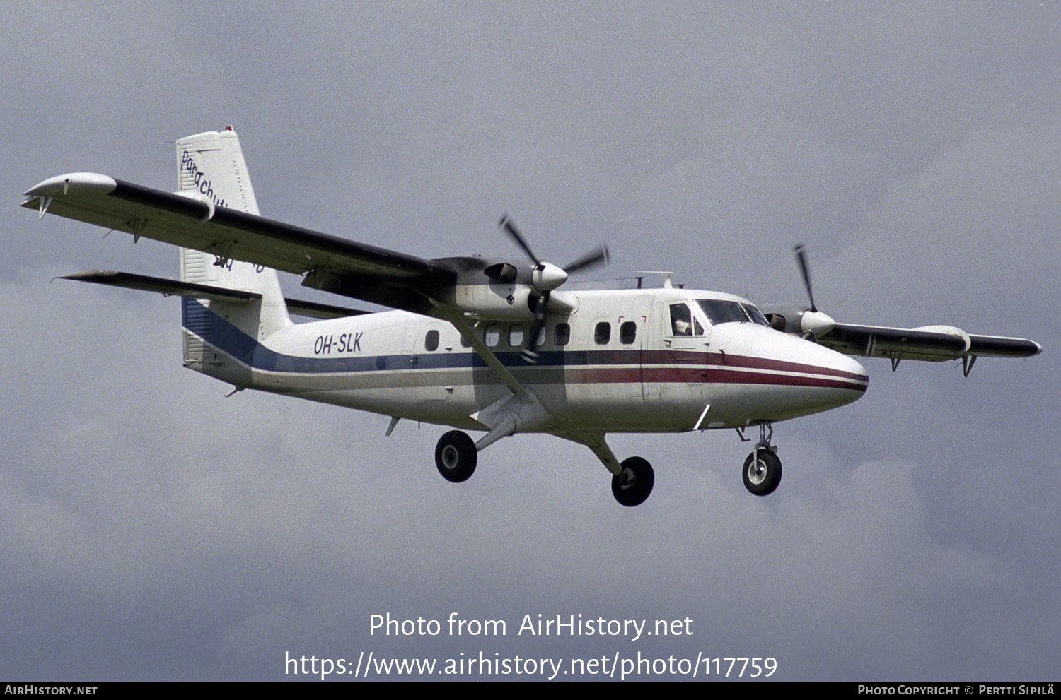 Aircraft Photo of OH-SLK | De Havilland Canada DHC-6-300 Twin Otter | Parachuting Club of Finland | AirHistory.net #117759