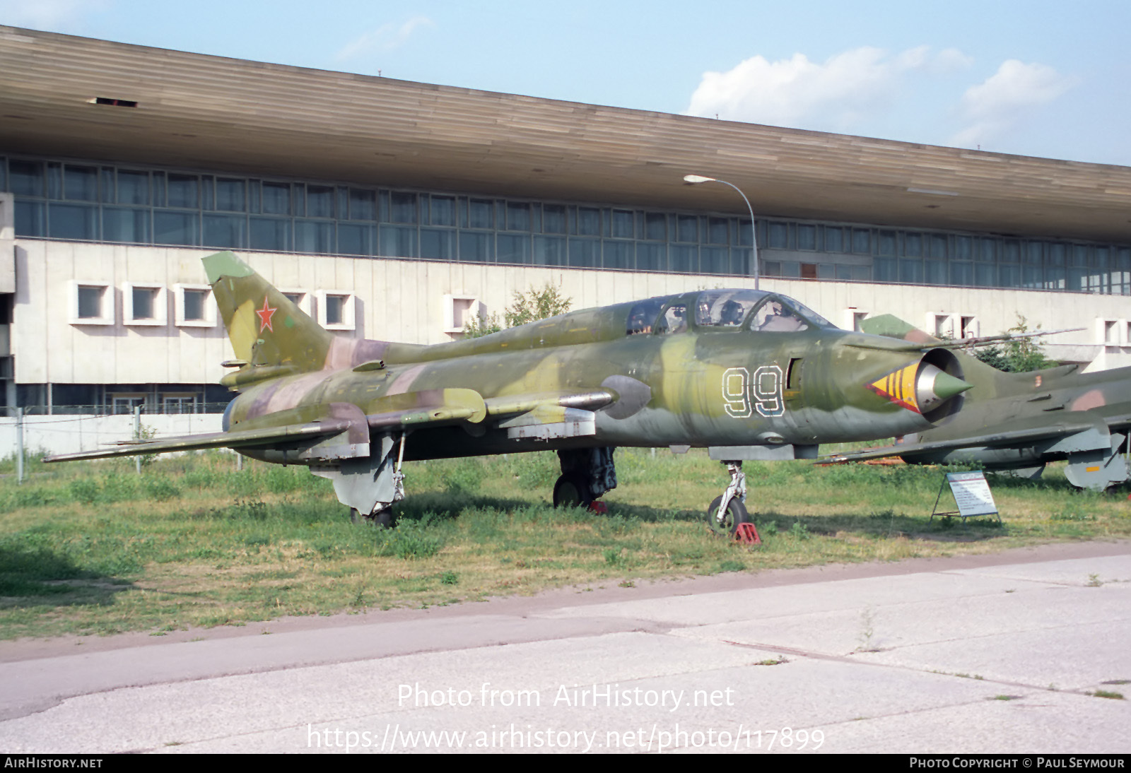 Aircraft Photo of 99 white | Sukhoi Su-17UM3 | AirHistory.net #117899