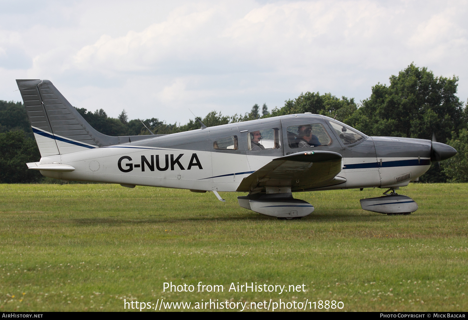 Aircraft Photo of G-NUKA | Piper PA-28-181 Archer II | AirHistory.net #118880