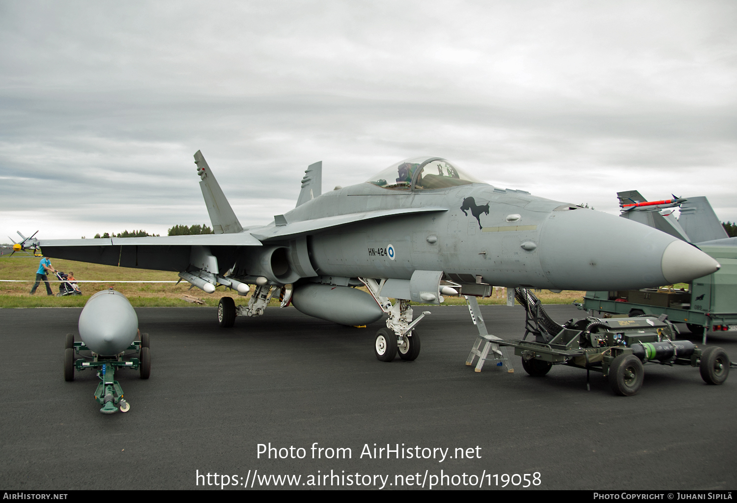 Aircraft Photo of HN-424 | McDonnell Douglas F/A-18C Hornet | Finland - Air Force | AirHistory.net #119058