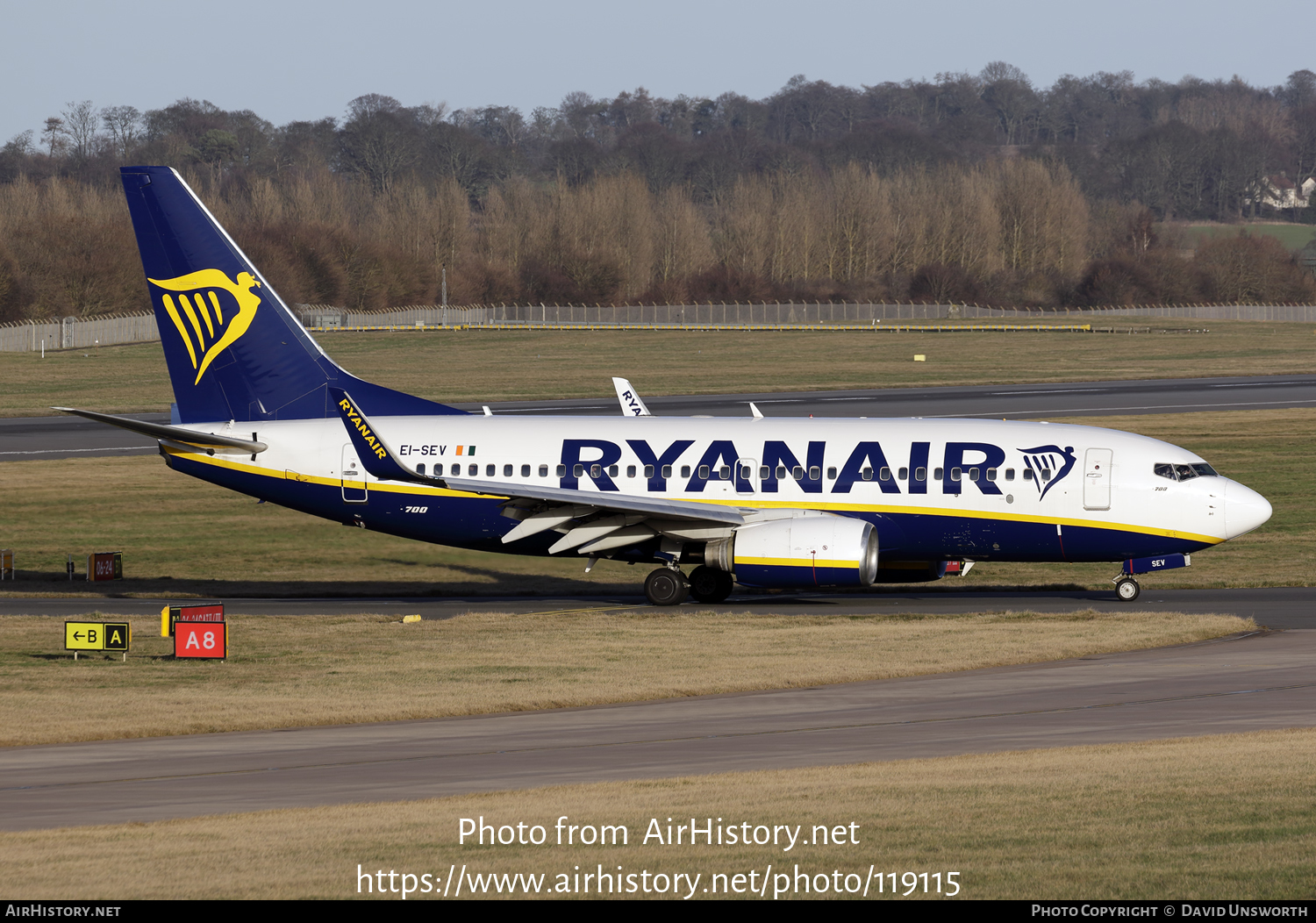 Aircraft Photo of EI-SEV | Boeing 737-73S | Ryanair | AirHistory.net #119115