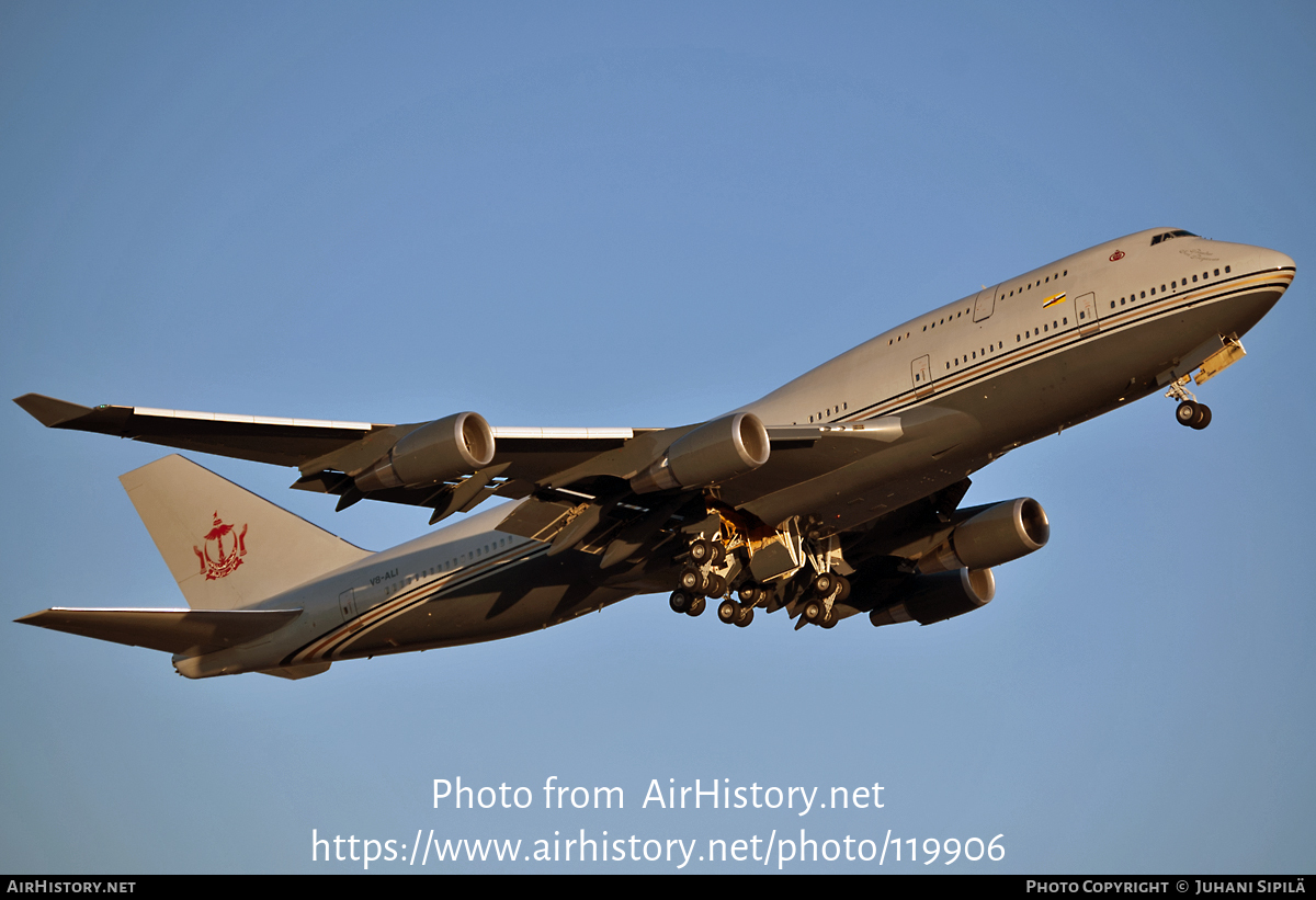 Aircraft Photo of V8-ALI | Boeing 747-430 | Brunei Sultan's Flight | AirHistory.net #119906