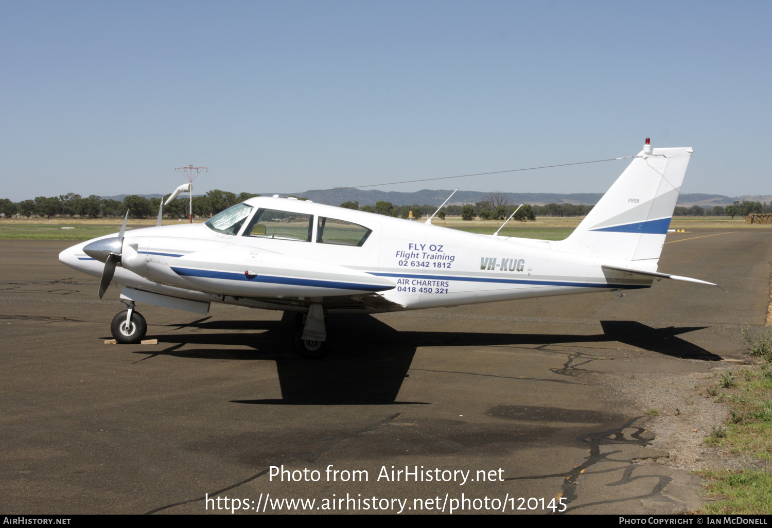 Aircraft Photo of VH-KUG | Piper PA-30-160 Twin Comanche | Fly Oz | AirHistory.net #120145