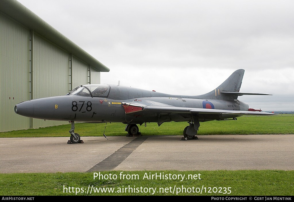 Aircraft Photo of WT722 | Hawker Hunter T8C | UK - Navy | AirHistory.net #120235