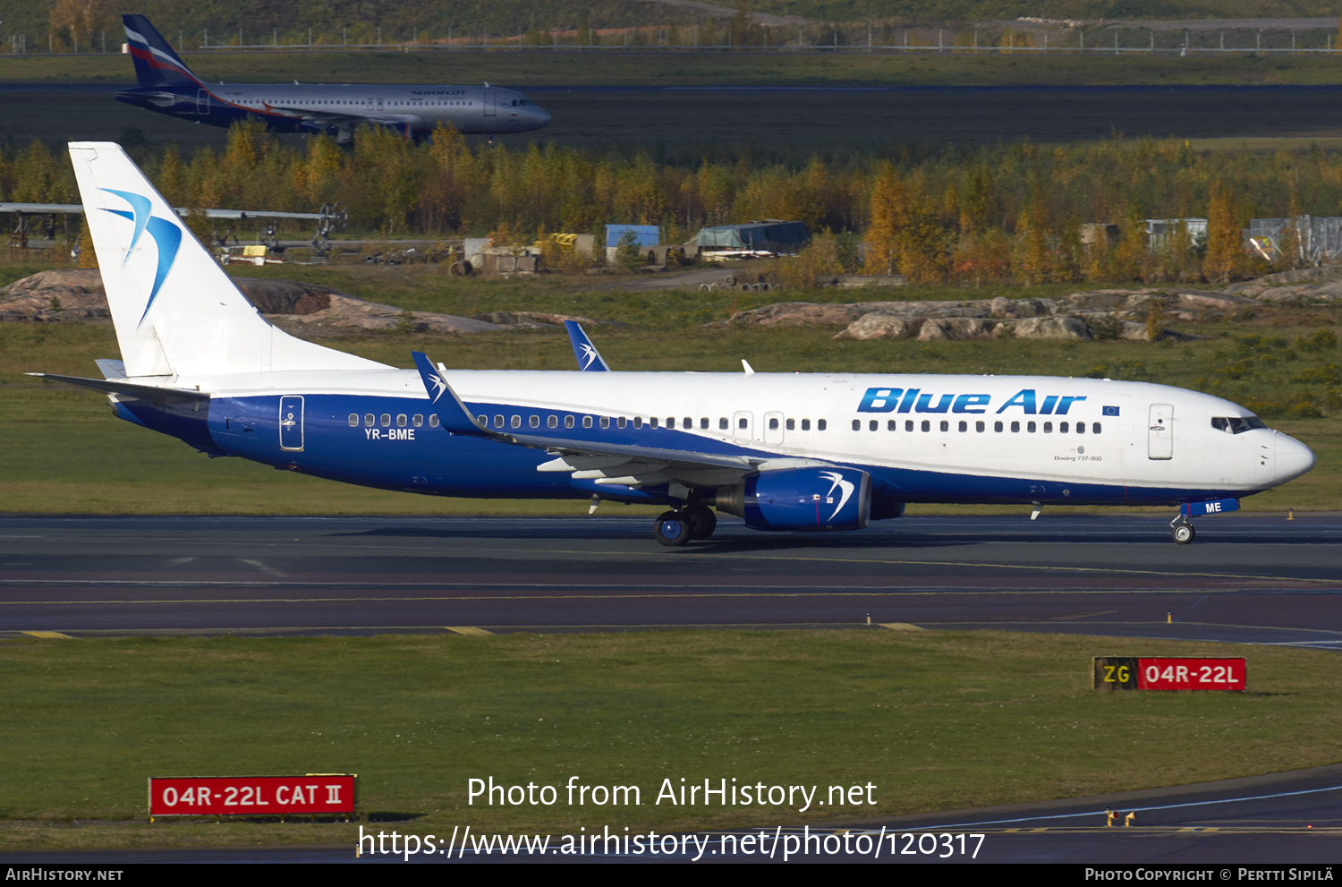 Aircraft Photo of YR-BME | Boeing 737-86N | Blue Air | AirHistory.net #120317