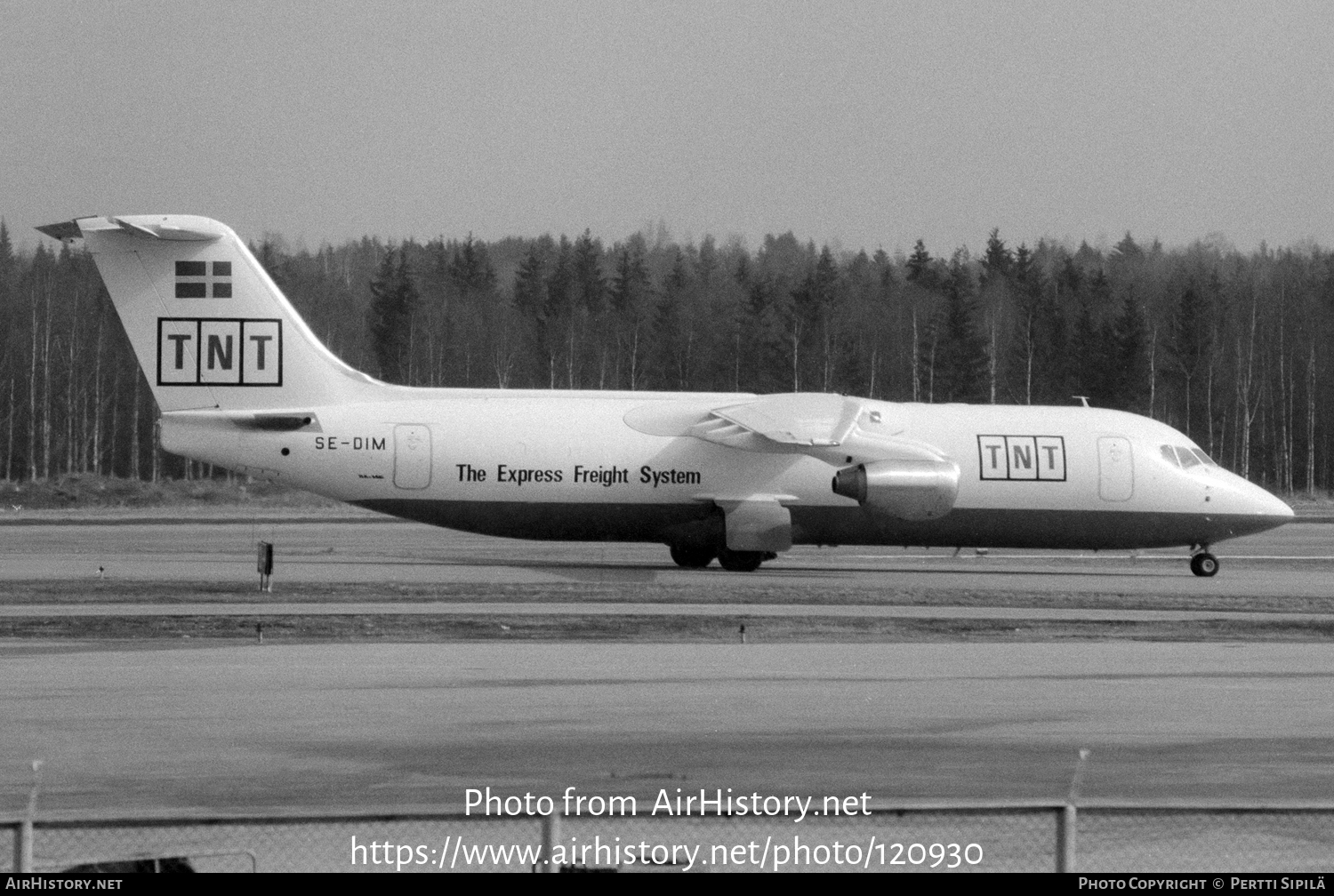 Aircraft Photo of SE-DIM | British Aerospace BAe-146-300QT Quiet Trader | TNT Express | AirHistory.net #120930