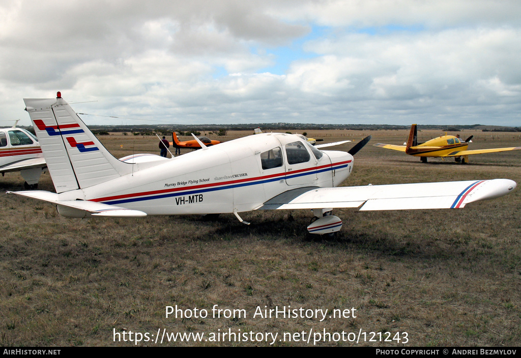 Aircraft Photo of VH-MTB | Piper PA-28-140 Cherokee Cruiser | Murray Bridge Flying School | AirHistory.net #121243