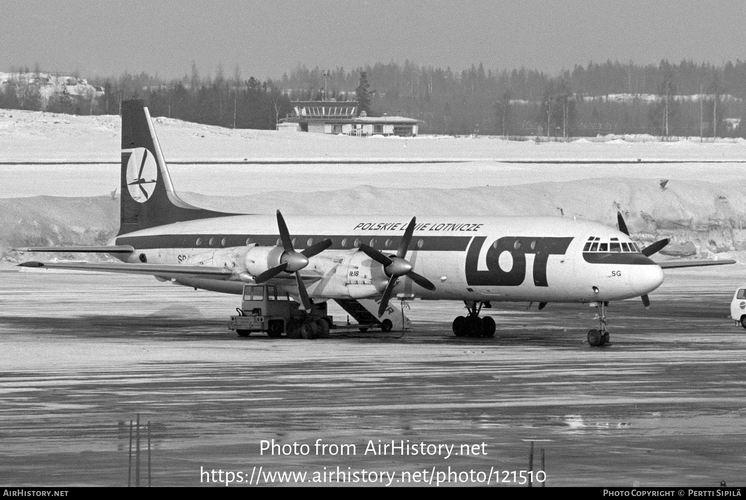 Aircraft Photo of SP-LSG | Ilyushin Il-18Gr | LOT Polish Airlines - Polskie Linie Lotnicze | AirHistory.net #121510