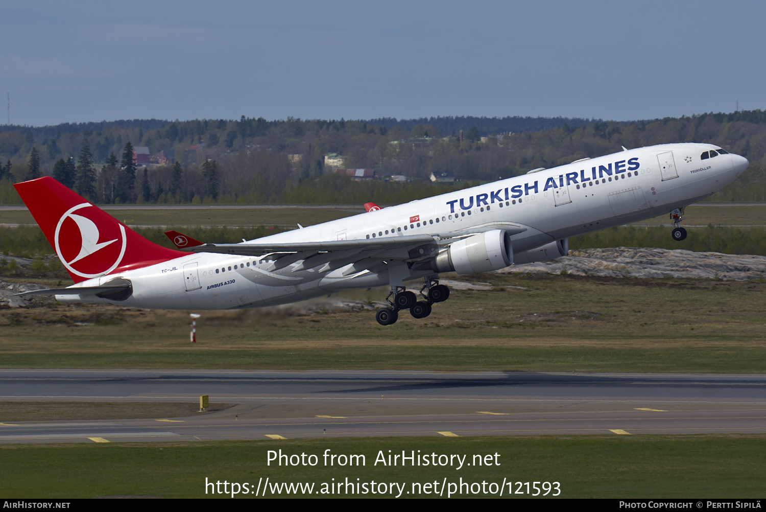 Aircraft Photo of TC-JIL | Airbus A330-202 | Turkish Airlines | AirHistory.net #121593