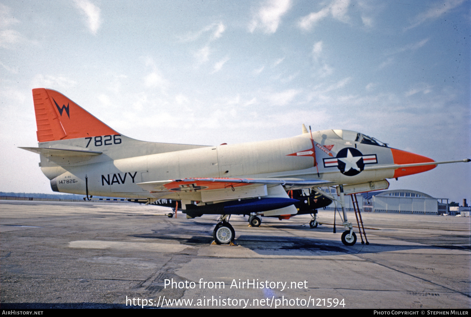 Aircraft Photo of 147826 | Douglas A-4C (A4D-2N) Skyhawk | USA - Navy | AirHistory.net #121594