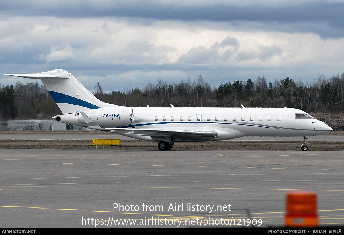 Aircraft Photo of OH-TNR | Bombardier Global Express (BD-700-1A10) | AirHistory.net #121909