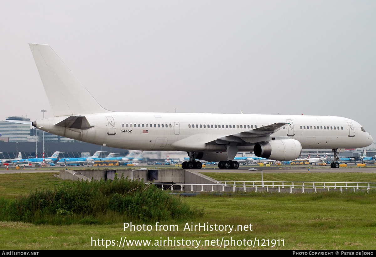 Aircraft Photo of 02-4452 / 24452 | Boeing C-32B (757-23A) | USA - Air Force | AirHistory.net #121911