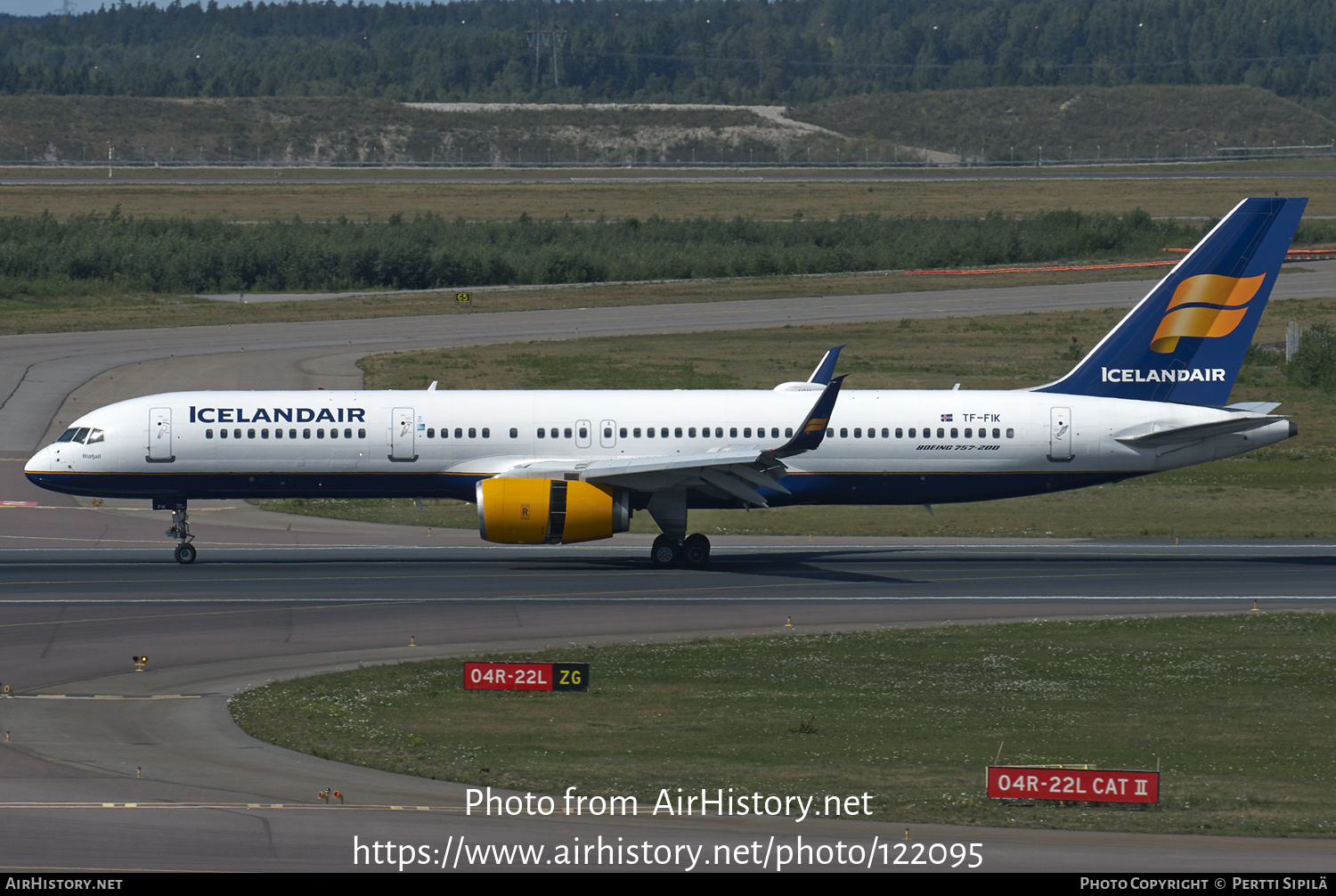 Aircraft Photo of TF-FIK | Boeing 757-256 | Icelandair | AirHistory.net #122095