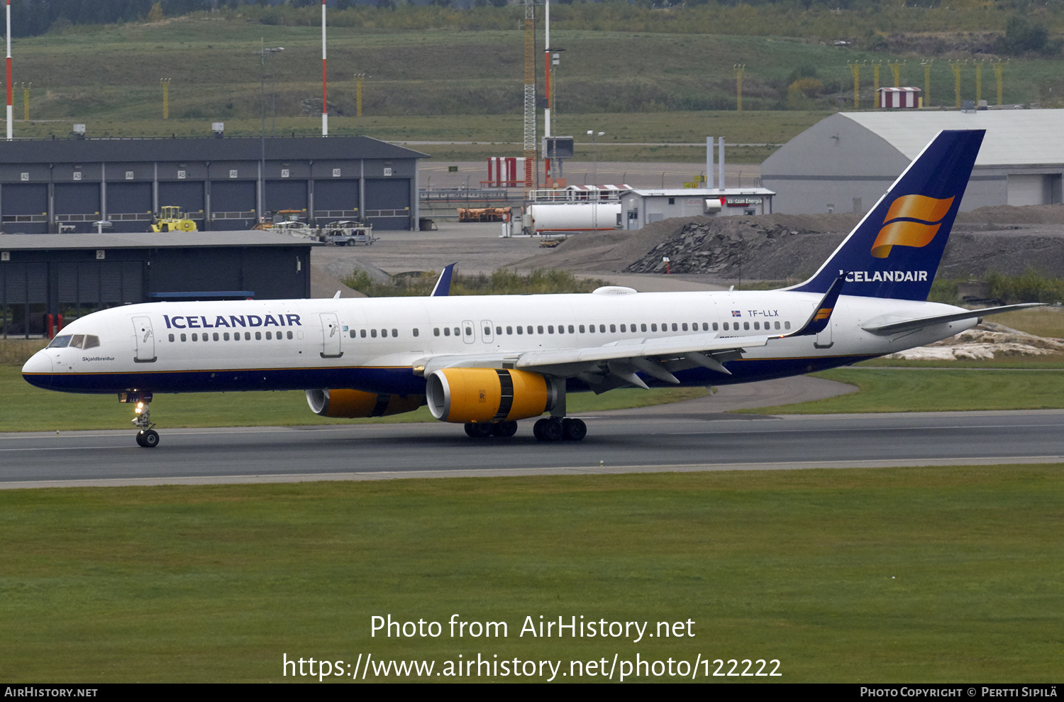 Aircraft Photo of TF-LLX | Boeing 757-256 | Icelandair | AirHistory.net #122222