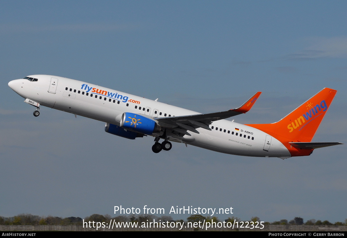 Aircraft Photo of D-ABKO | Boeing 737-86J | Sunwing Airlines | AirHistory.net #122325