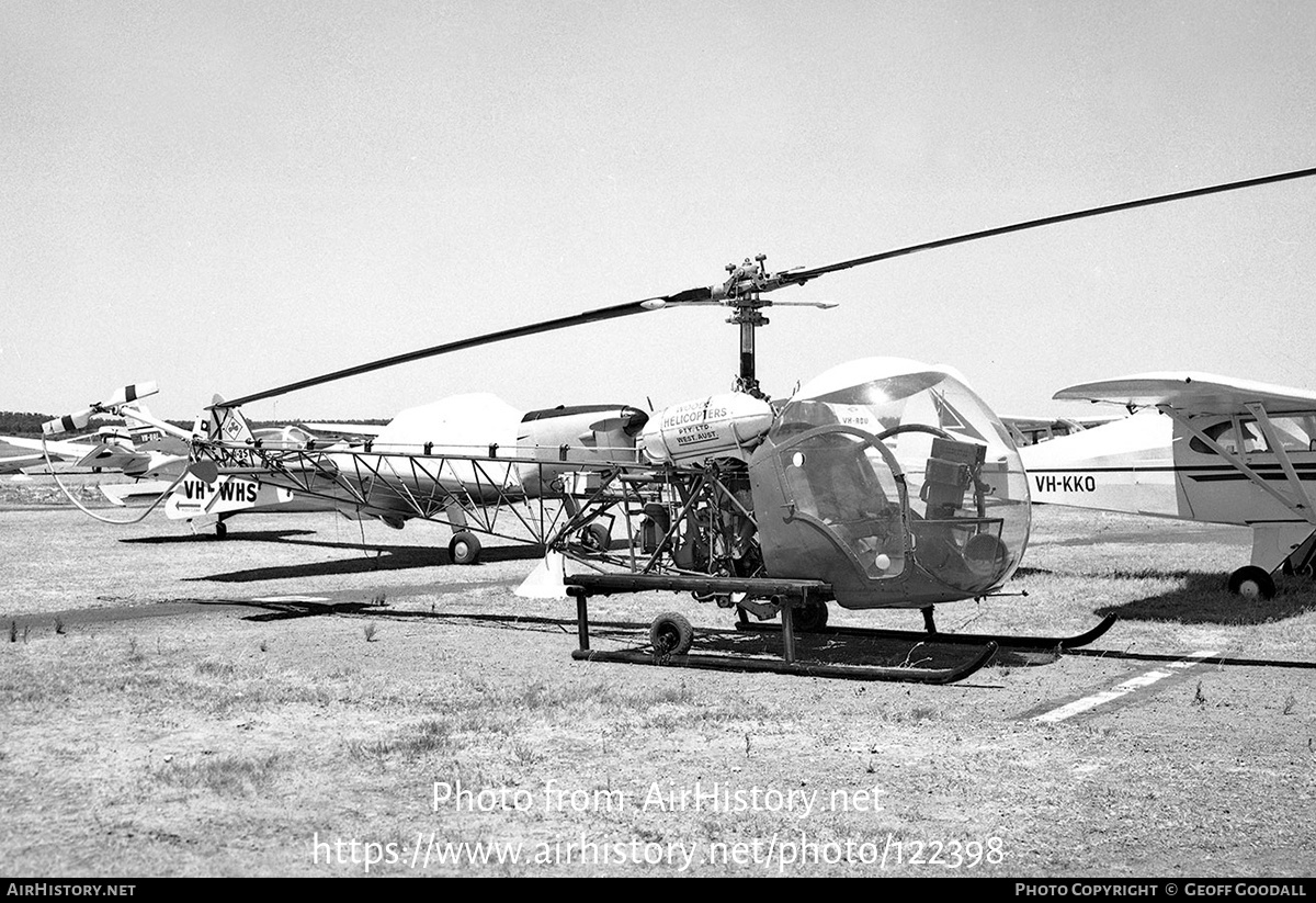 Aircraft Photo of VH-WHS | Bell 47G-2 | Woods Helicopters | AirHistory ...