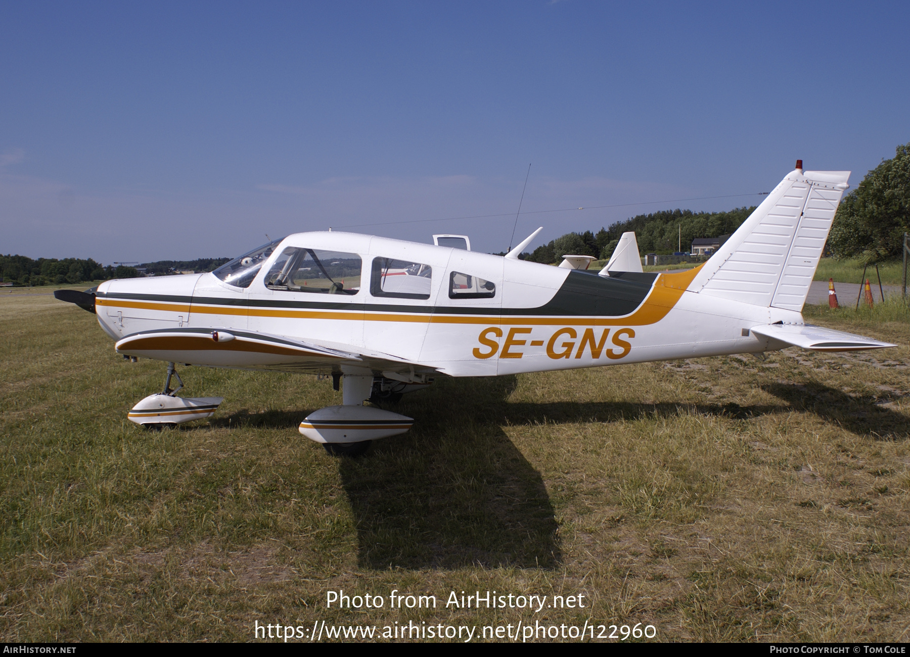 Aircraft Photo of SE-GNS | Piper PA-28-151 Cherokee Warrior | AirHistory.net #122960