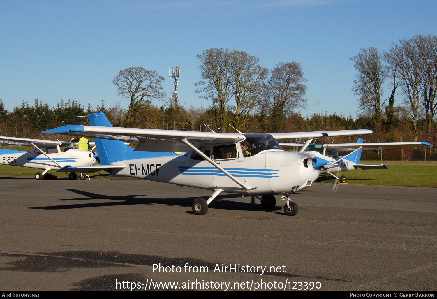 Aircraft Photo of EI-MCF | Cessna 172R Skyhawk | AirHistory.net #123390