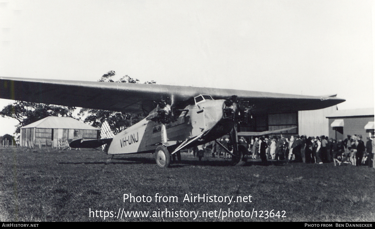 Aircraft Photo of VH-UNJ | Avro 618 Ten | Queensland Air Navigation | AirHistory.net #123642