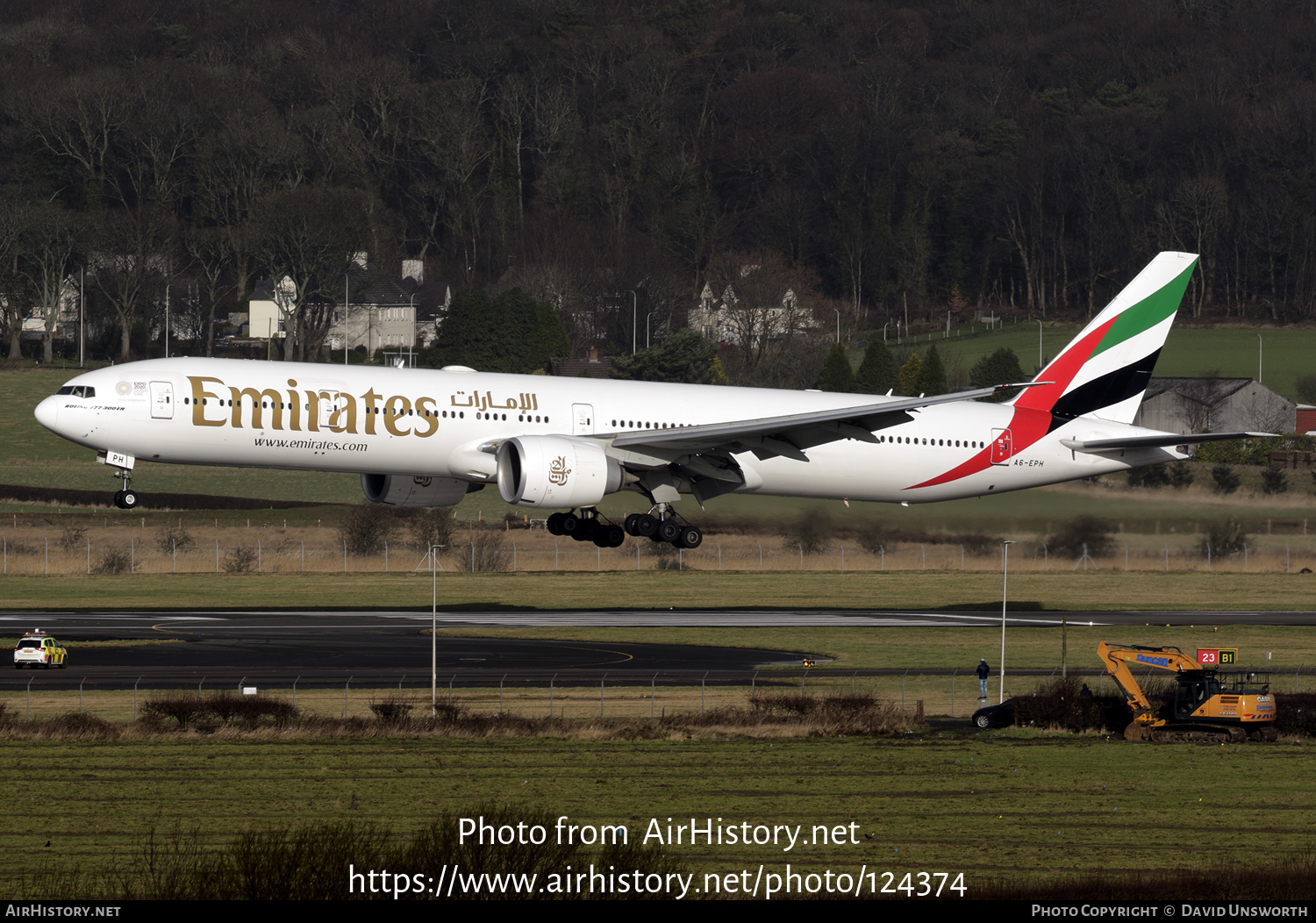 Aircraft Photo of A6-EPH | Boeing 777-31H/ER | Emirates | AirHistory.net #124374