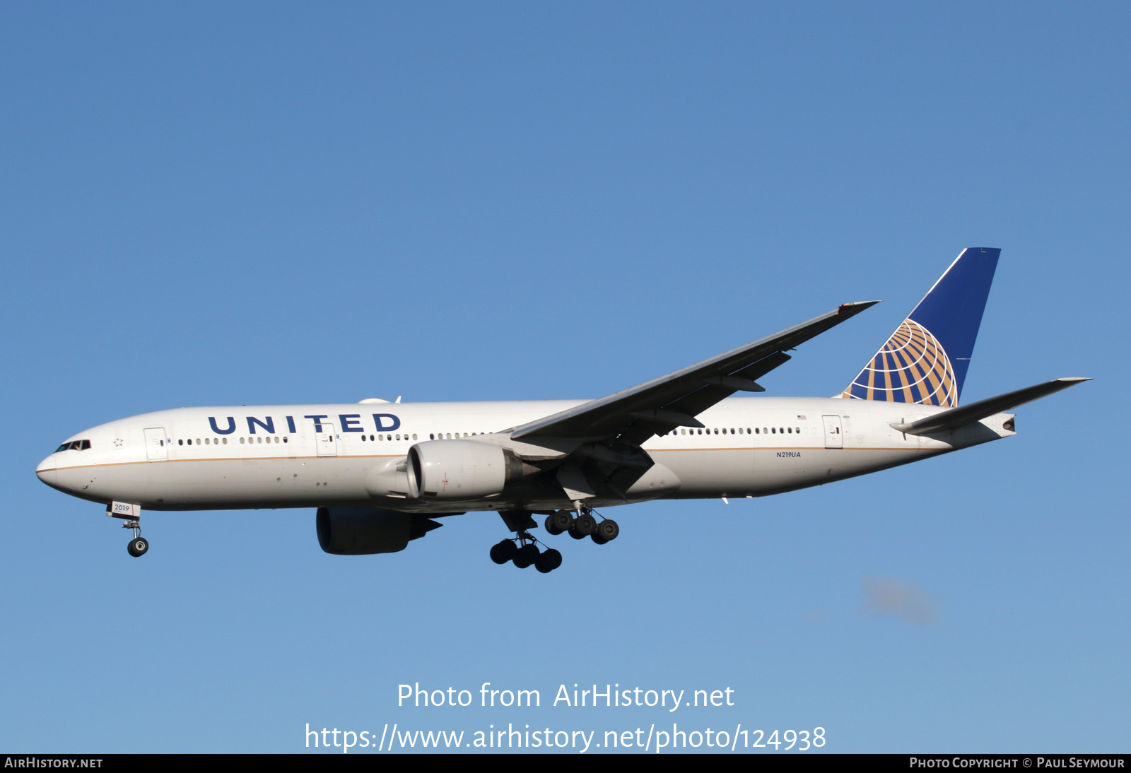 Aircraft Photo of N219UA | Boeing 777-200 | United Airlines | AirHistory.net #124938