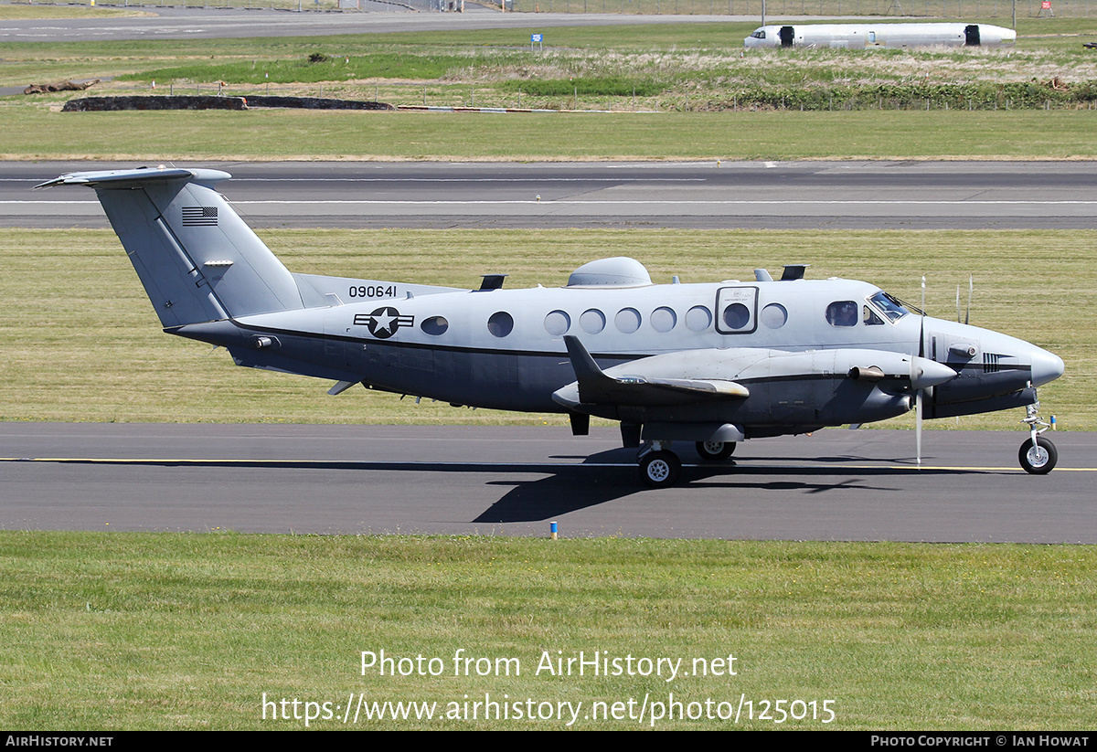 Aircraft Photo of 09-0641 / 090641 | Hawker Beechcraft MC-12W Liberty (350ER) | USA - Air Force | AirHistory.net #125015