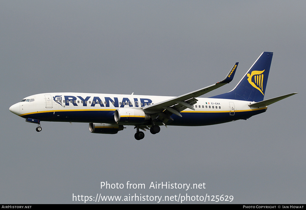 Aircraft Photo of EI-EKK | Boeing 737-8AS | Ryanair | AirHistory.net #125629