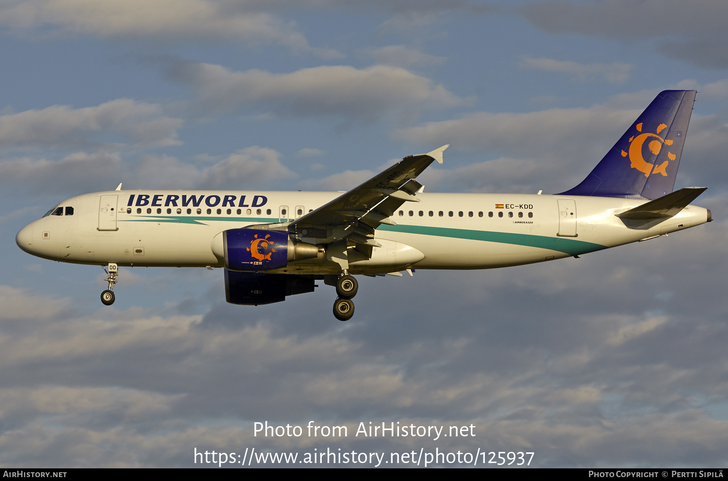 Aircraft Photo of EC-KDD | Airbus A320-214 | Iberworld Airlines | AirHistory.net #125937