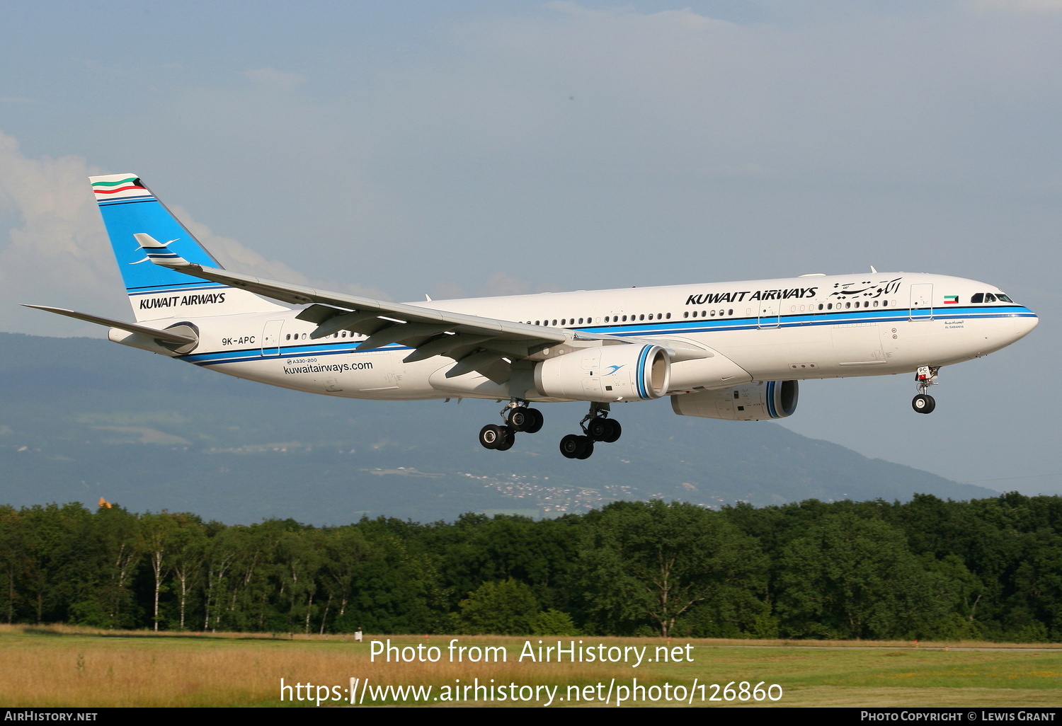 Aircraft Photo of 9K-APC | Airbus A330-243 | Kuwait Airways | AirHistory.net #126860