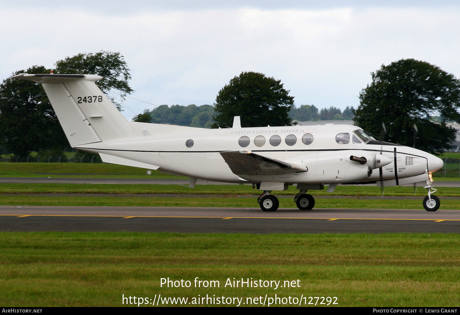 Aircraft Photo of 84-24378 / 24378 | Beech C-12U Huron (B200C) | USA - Army | AirHistory.net #127292