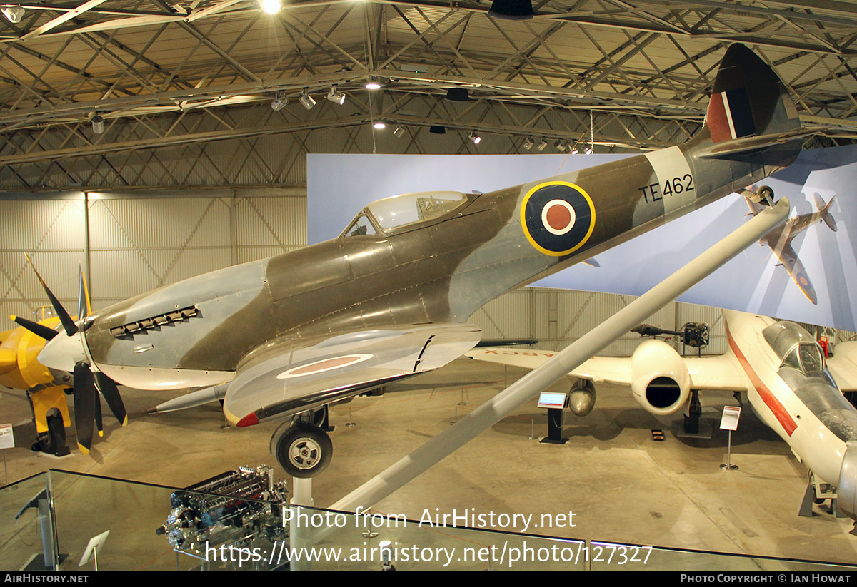 Aircraft Photo of TE462 | Supermarine 361 Spitfire LF16E | UK - Air Force | AirHistory.net #127327