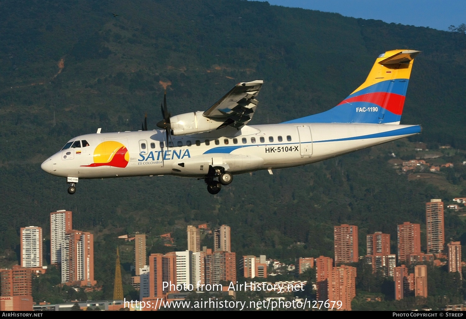 Aircraft Photo of FAC-1190 / HK-5104-X | ATR ATR-42-500 | Colombia - Satena | AirHistory.net #127679