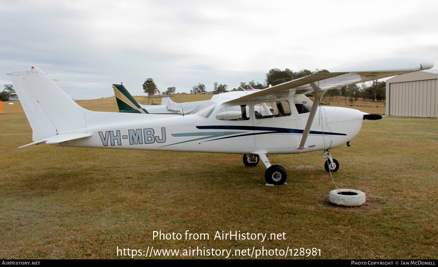 Aircraft Photo of VH-MBJ | Cessna 172N Skyhawk | AirHistory.net #128981