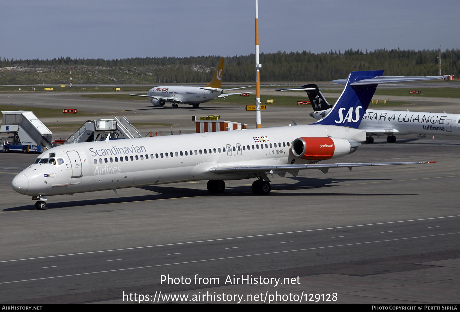 Aircraft Photo of LN-RMG | McDonnell Douglas MD-87 (DC-9-87) | Scandinavian Airlines - SAS | AirHistory.net #129128