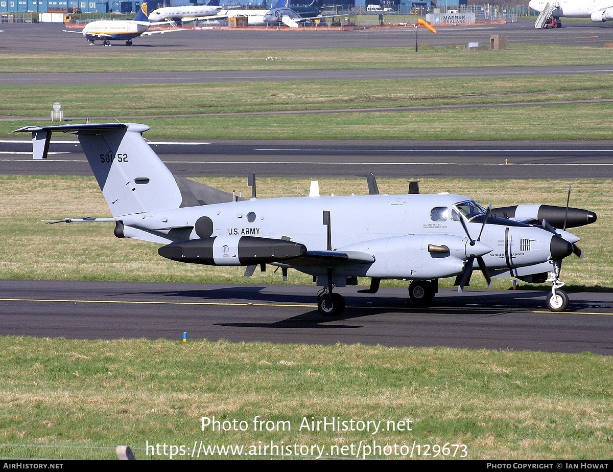 Aircraft Photo of 85-0152 / 50152 | Beech RC-12K Huron (A200CT) | USA - Army | AirHistory.net #129673