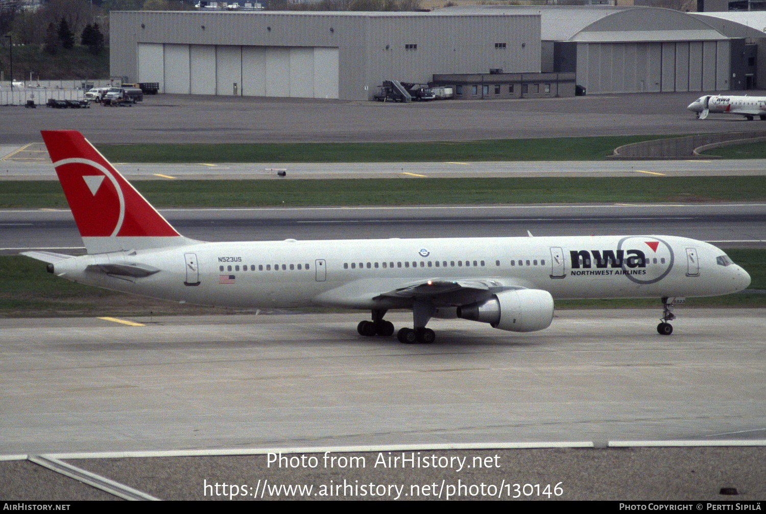 Aircraft Photo of N523US | Boeing 757-251 | Northwest Airlines | AirHistory.net #130146