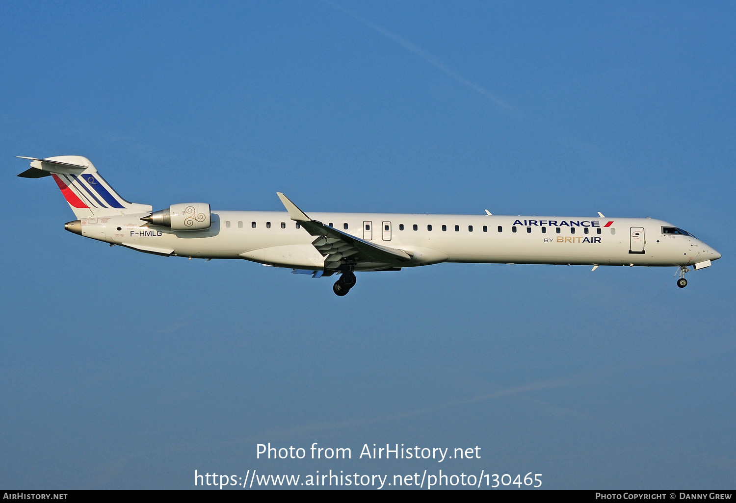 Aircraft Photo of F-HMLG | Bombardier CRJ-1000EL NG (CL-600-2E25) | Air France | AirHistory.net #130465