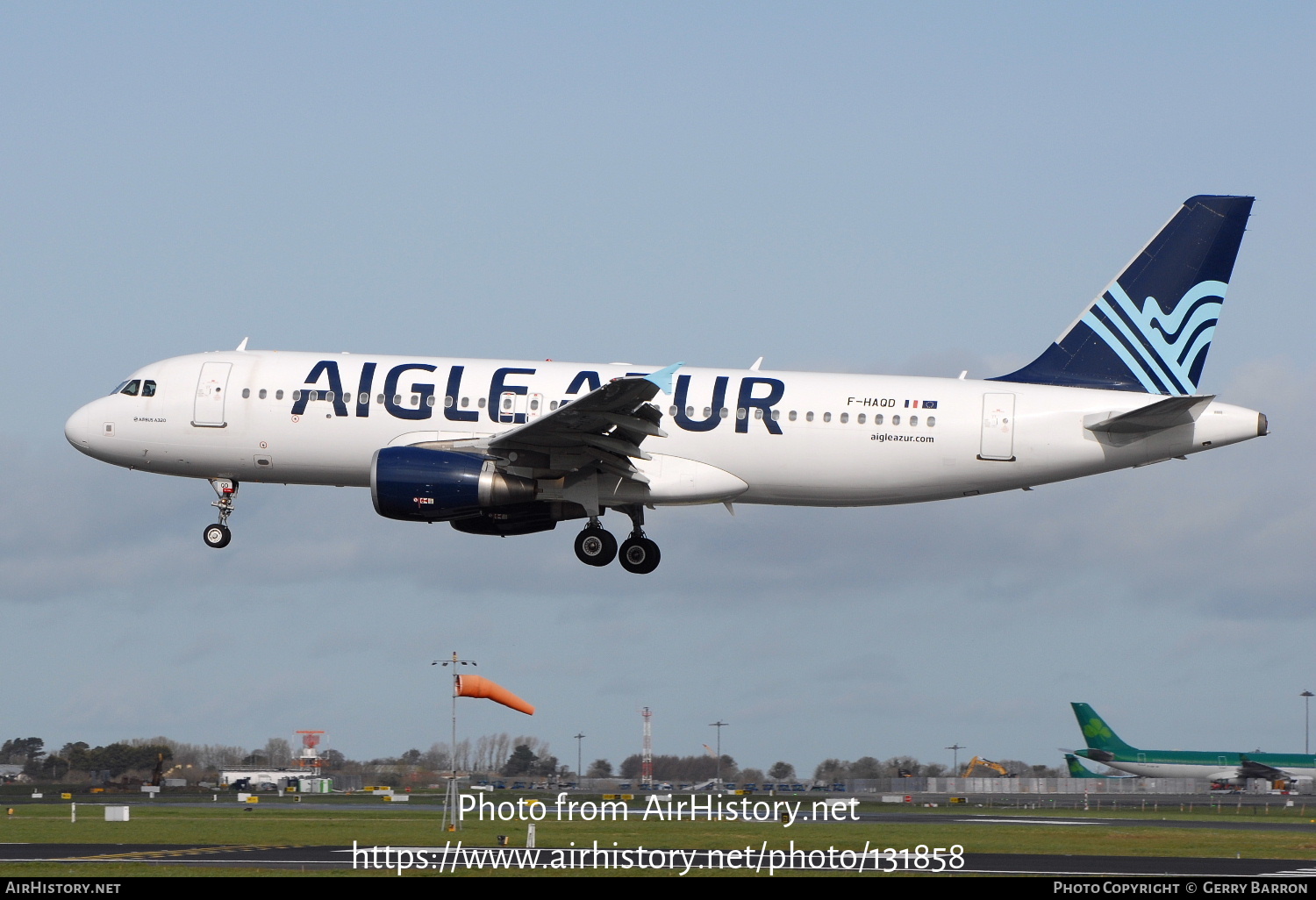 Aircraft Photo of F-HAQD | Airbus A320-214 | Aigle Azur | AirHistory.net #131858