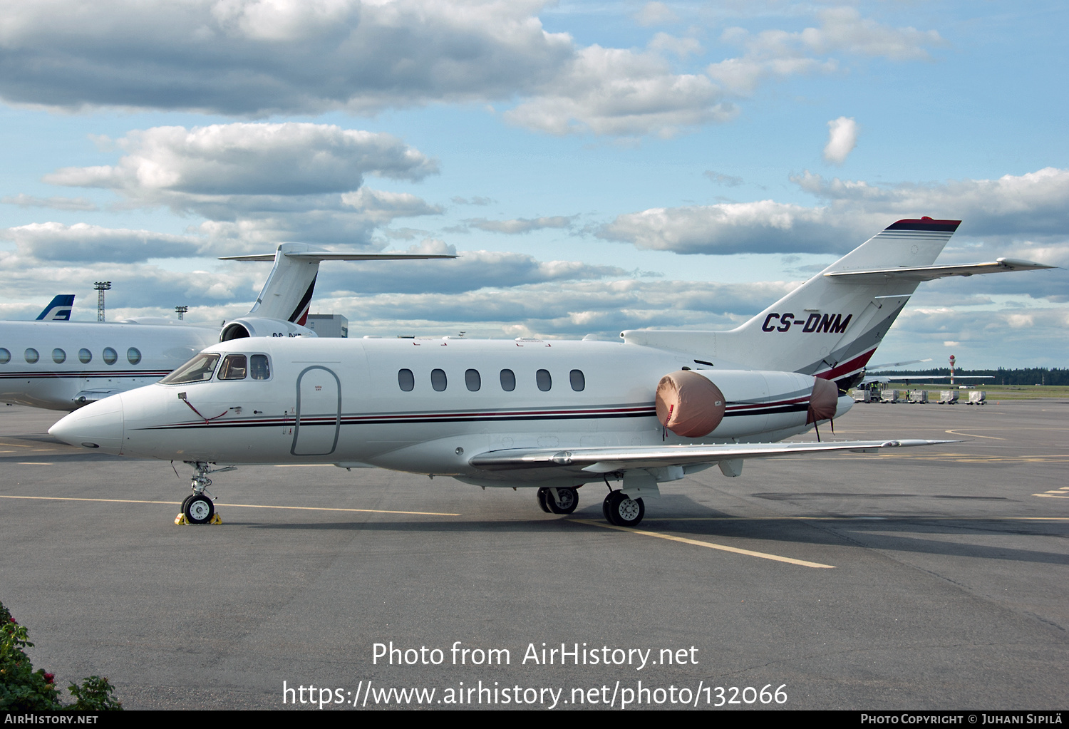 Aircraft Photo of CS-DNM | Raytheon Hawker 800XP | AirHistory.net #132066