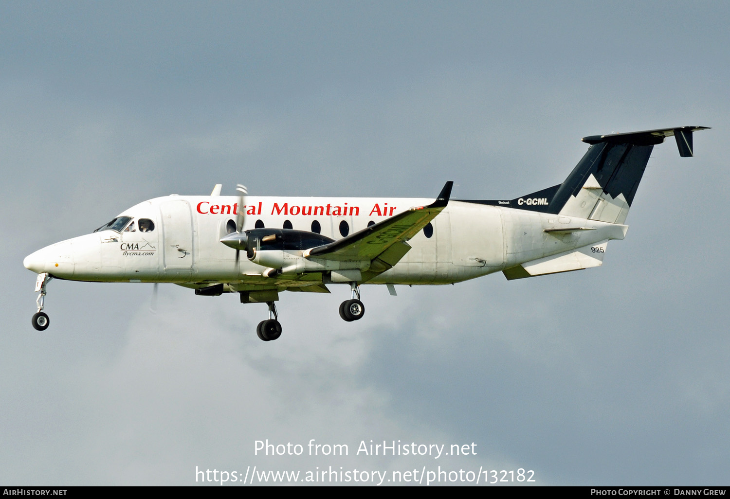 Aircraft Photo of C-GCML | Raytheon 1900D | Central Mountain Air - CMA | AirHistory.net #132182