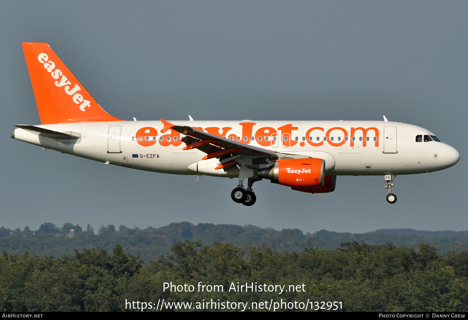 Aircraft Photo of G-EZFA | Airbus A319-111 | EasyJet | AirHistory.net #132951