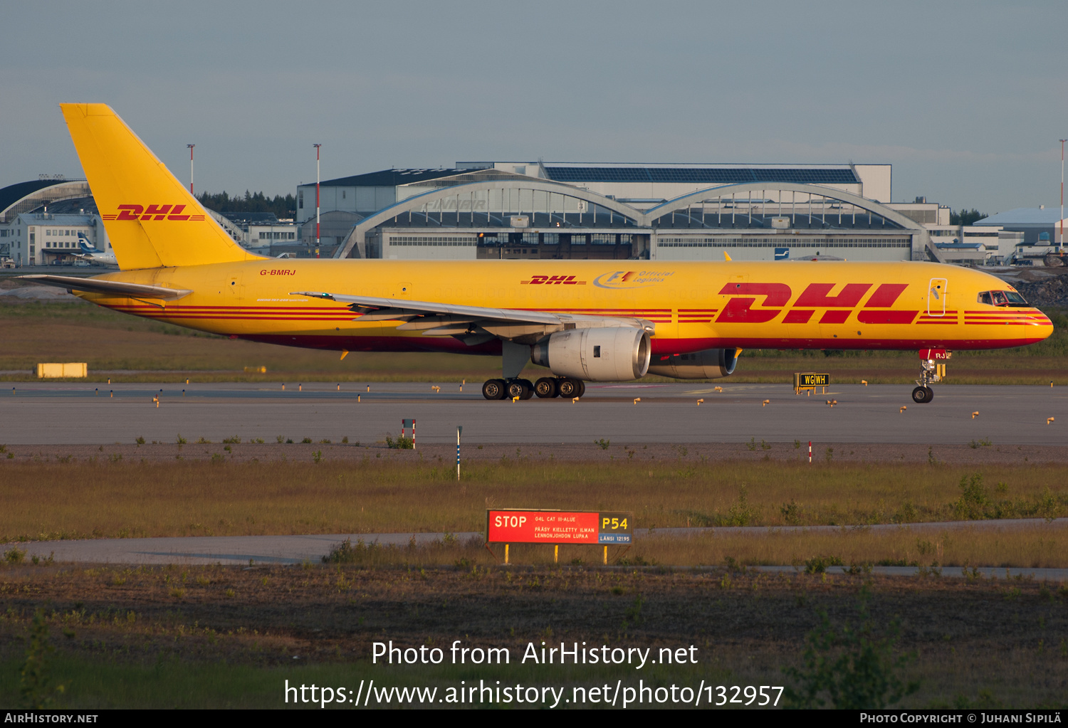 Aircraft Photo of G-BMRJ | Boeing 757-236/SF | DHL International | AirHistory.net #132957