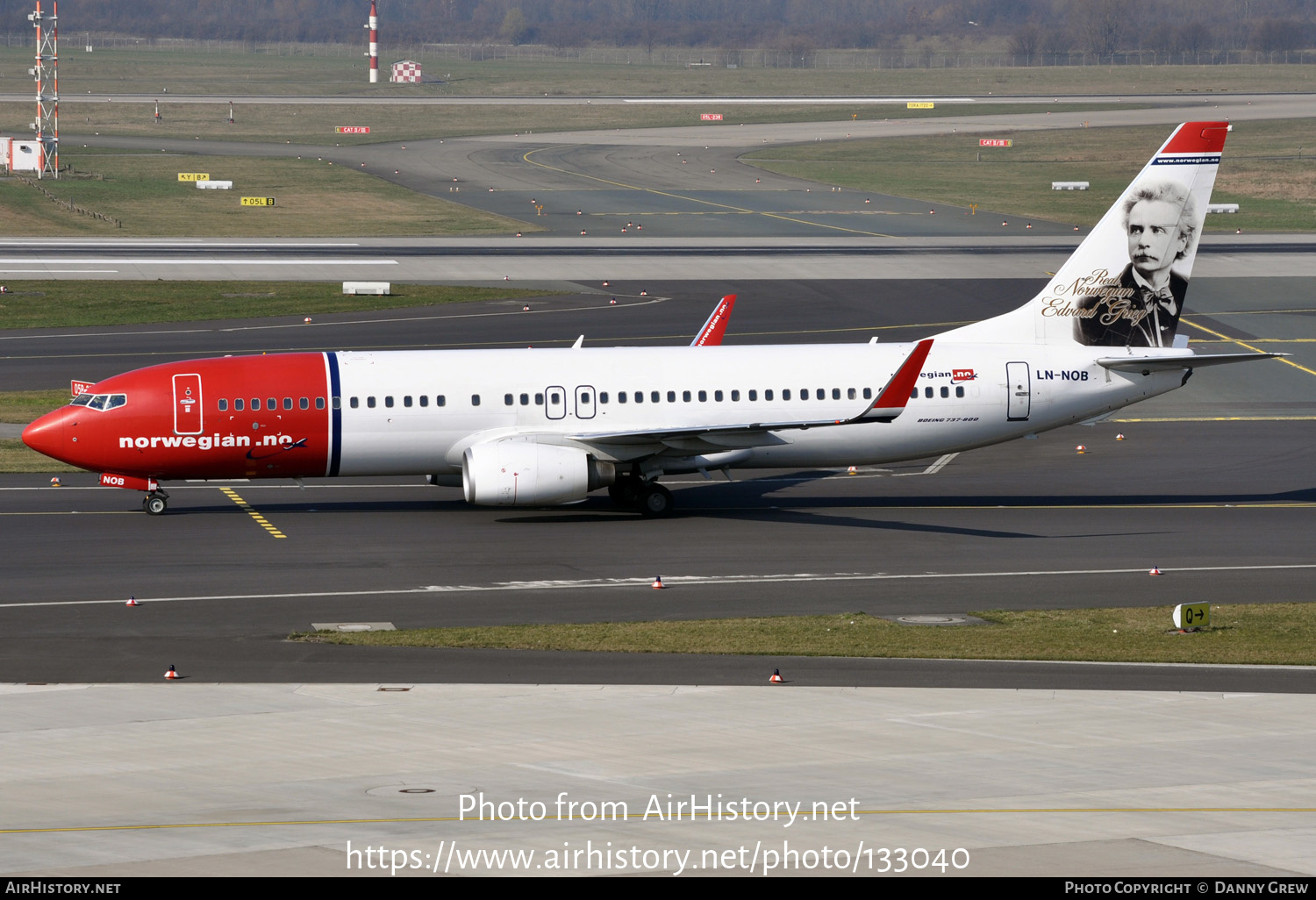 Aircraft Photo of LN-NOB | Boeing 737-8FZ | Norwegian | AirHistory.net #133040