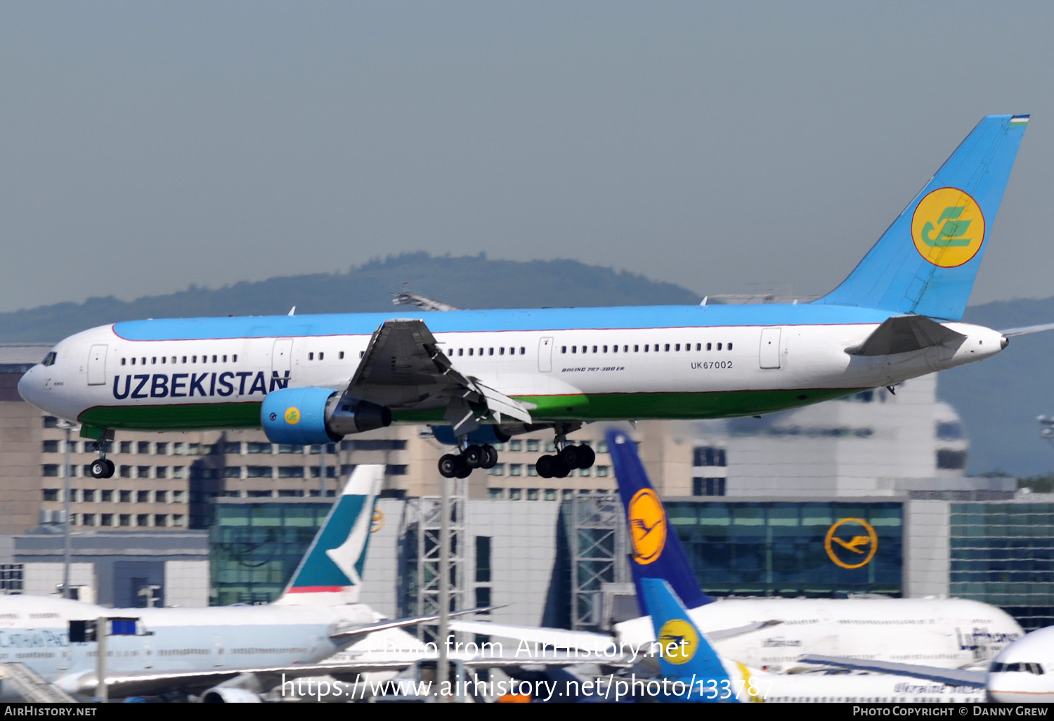 Aircraft Photo of UK67002 | Boeing 767-33P/ER | Uzbekistan Airways | AirHistory.net #133787