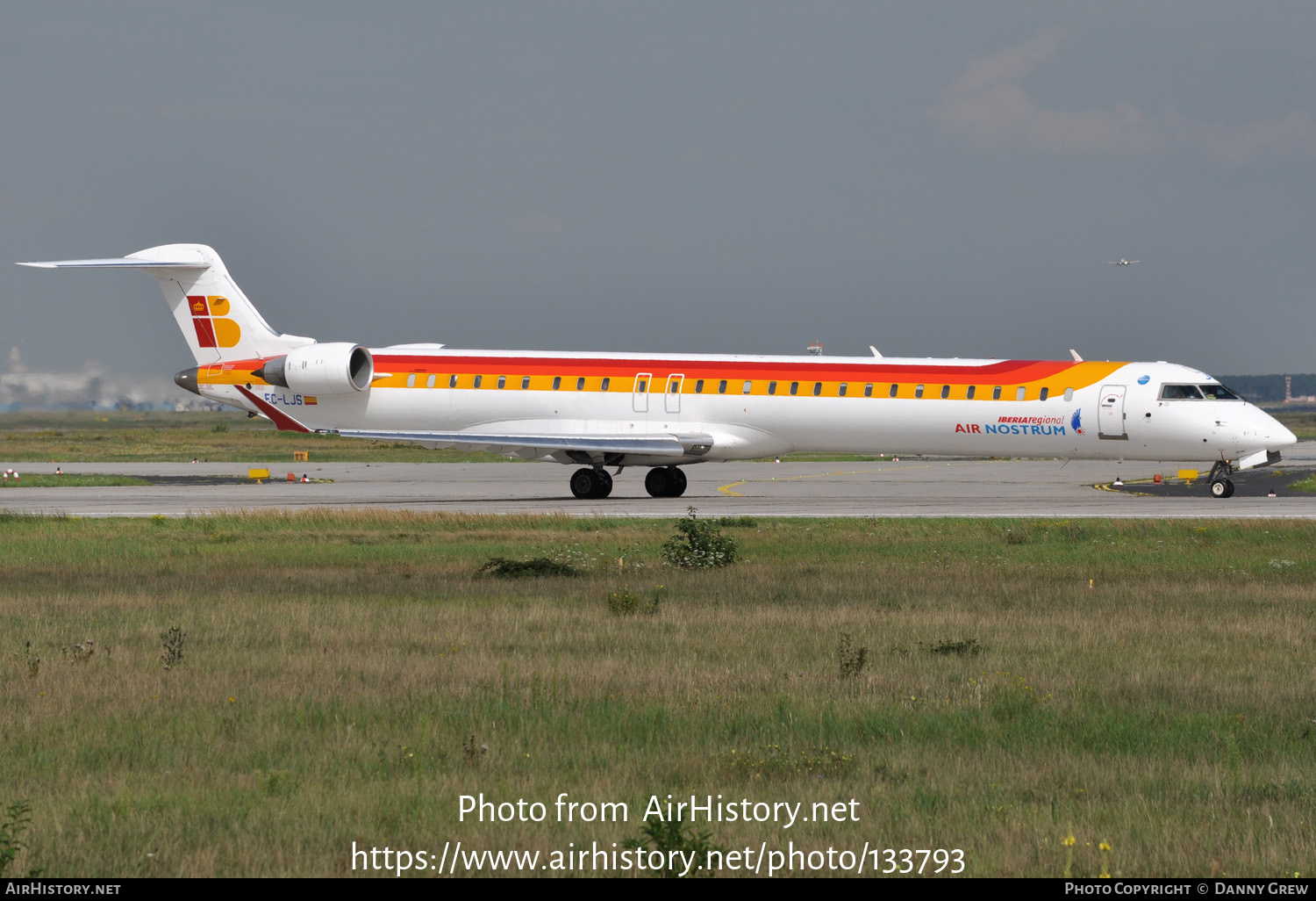 Aircraft Photo of EC-LJS | Bombardier CRJ-1000EE (CL-600-2E25) | Air Nostrum | AirHistory.net #133793