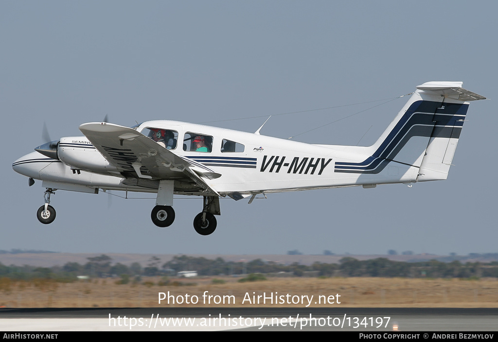 Aircraft Photo of VH-MHY | Piper PA-44-180 Seminole | AirHistory.net #134197