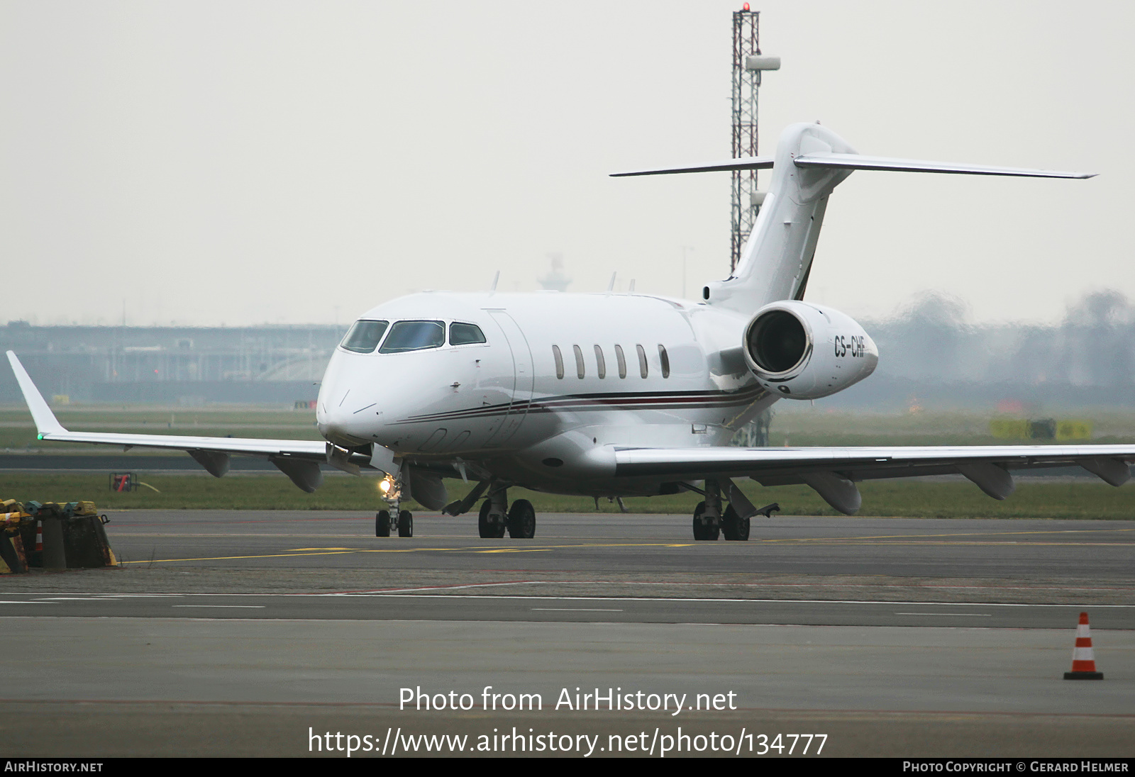 Aircraft Photo of CS-CHF | Bombardier Challenger 350 (BD-100-1A10) | AirHistory.net #134777